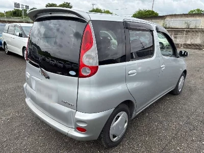 TOYOTA FUN CARGO