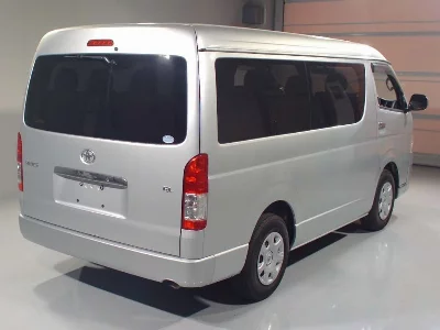 TOYOTA HIACE WAGON