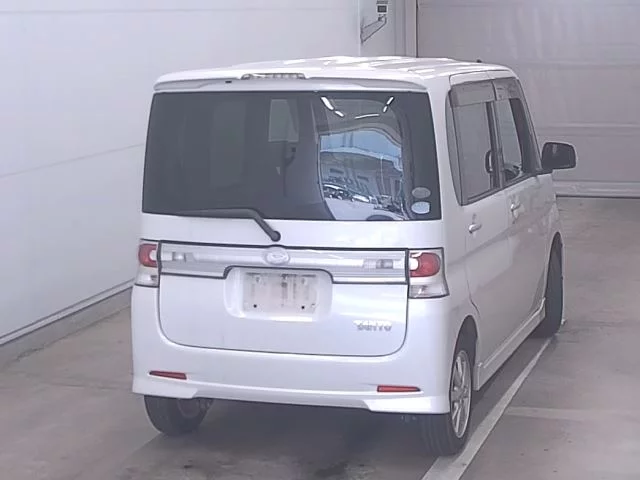 Daihatsu Tanto  с аукциона в Японии