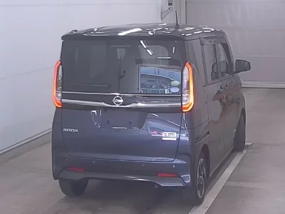 NISSAN ROOX