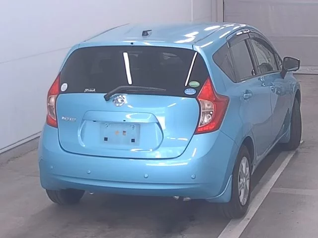 Nissan Note  с аукциона в Японии