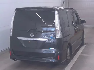 NISSAN SERENA