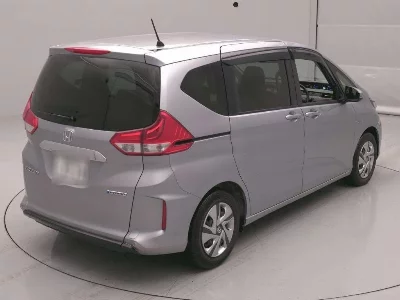 HONDA FREED + HYBRID