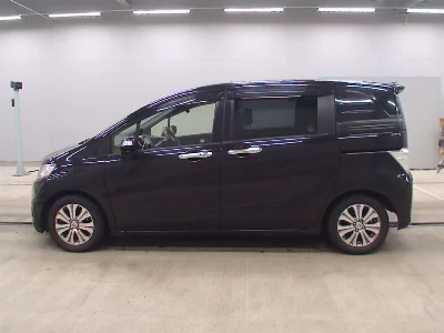 Honda Freed Spike