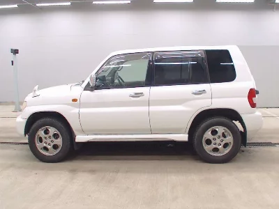 MITSUBISHI PAJERO IO