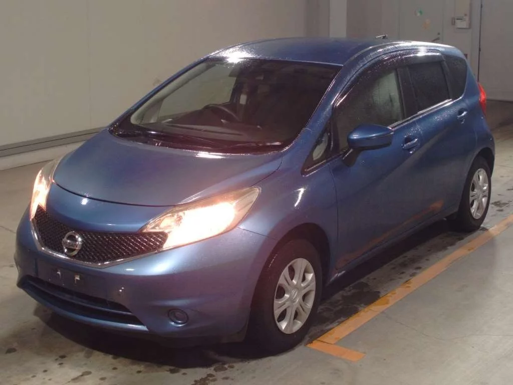 Nissan Note  с аукциона в Японии