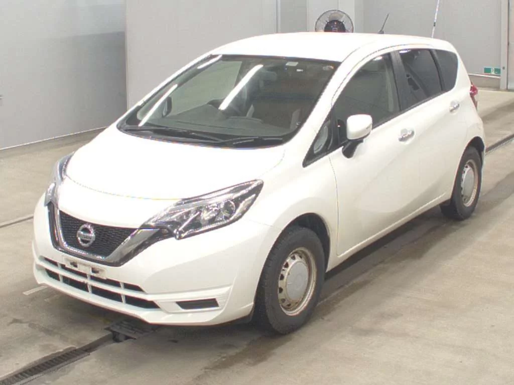 Nissan Note  с аукциона в Японии