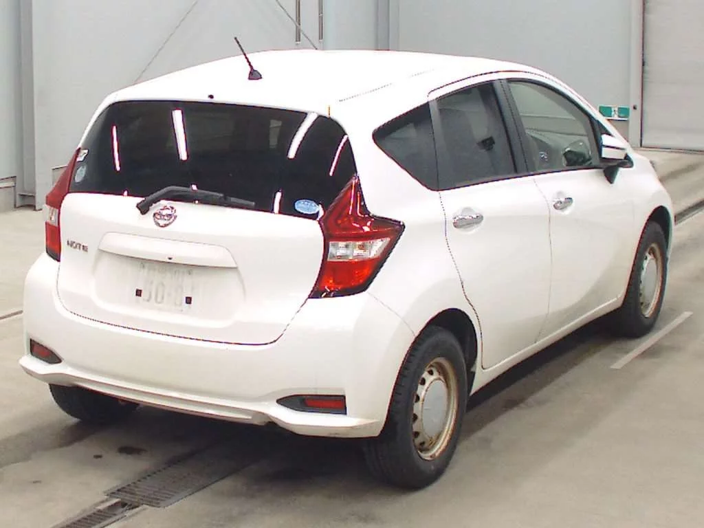 Nissan Note  с аукциона в Японии