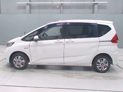 HONDA FREED + HYBRID