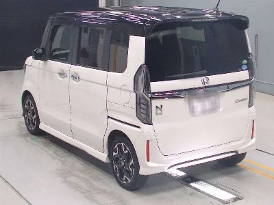 HONDA N BOX CUSTOM