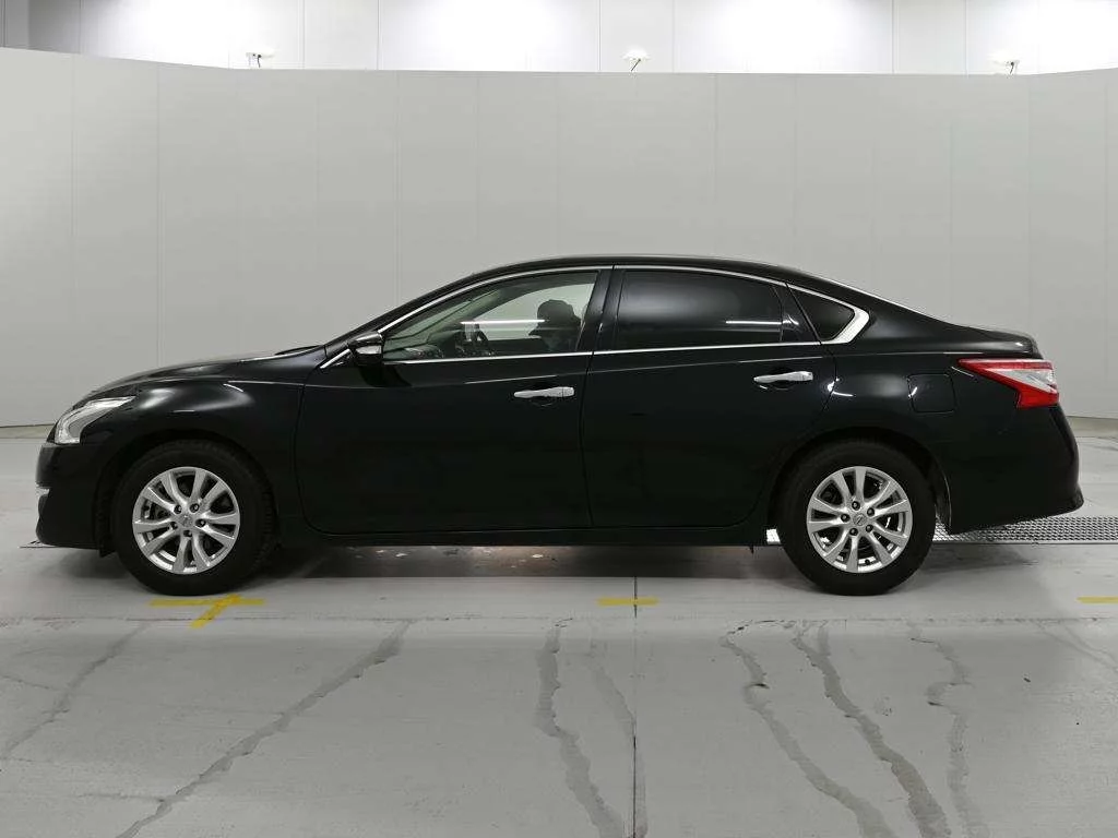 Nissan Teana  с аукциона в Японии