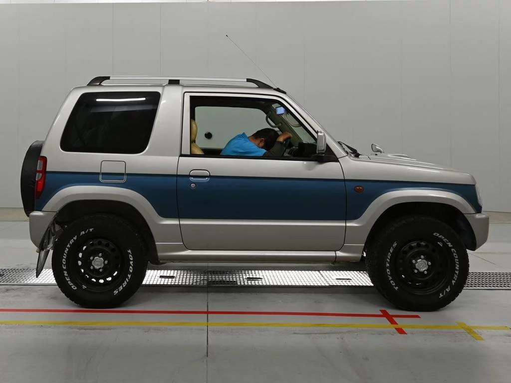 Mitsubishi Pajero Mini  с аукциона в Японии