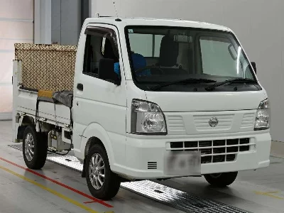 NISSAN NT100 CLIPPER