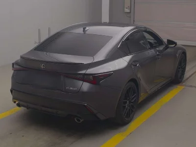 LEXUS IS