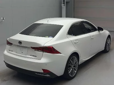 Lexus IS300h