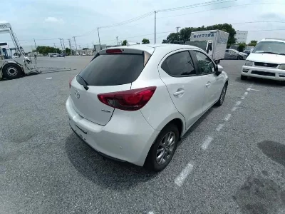 Mazda Mazda2