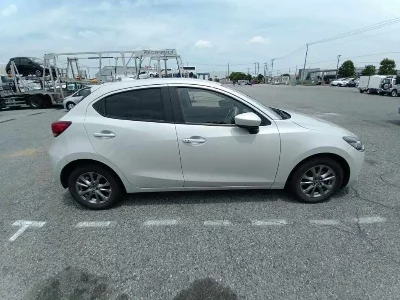 Mazda Mazda2