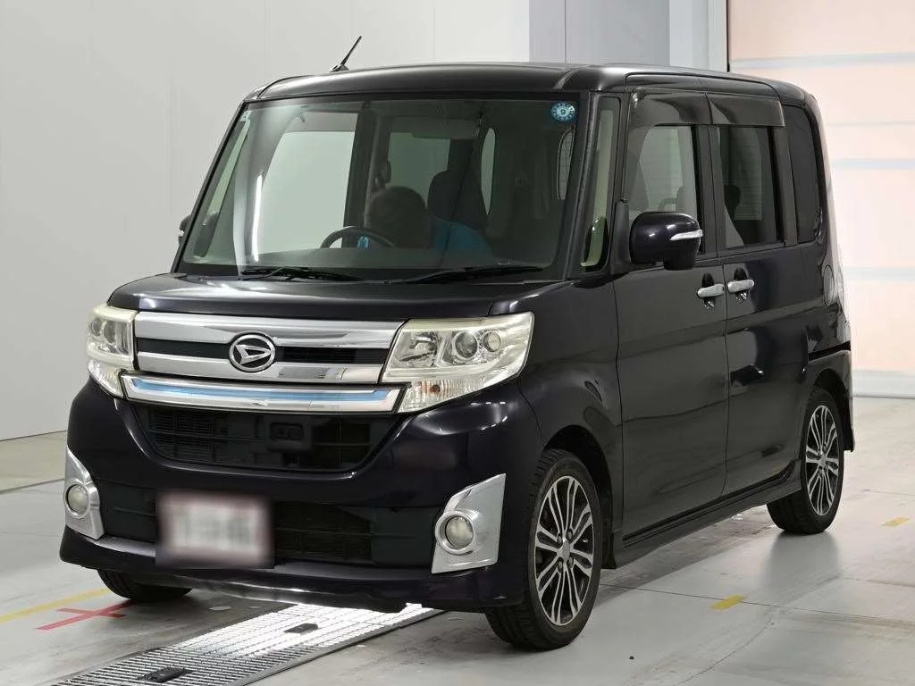 Daihatsu Tanto  с аукциона в Японии