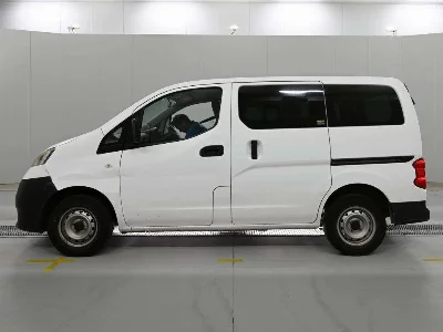 Nissan NV200 VANETTE VAN