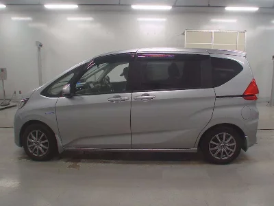 HONDA FREED HYBRID