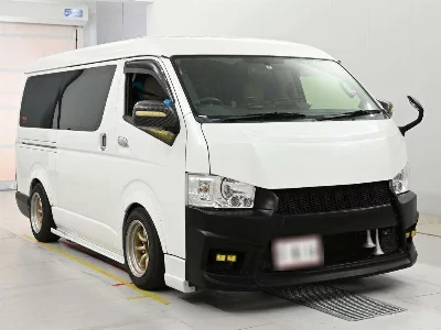TOYOTA HIACE WAGON