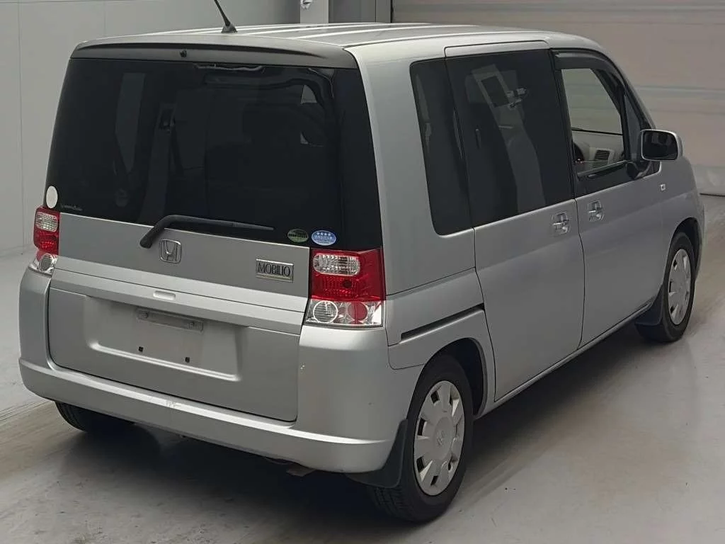 Honda Mobilio  с аукциона в Японии