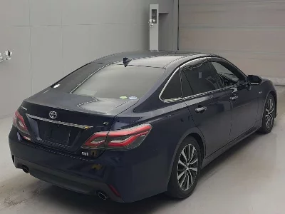 Toyota CROWN HYBRID