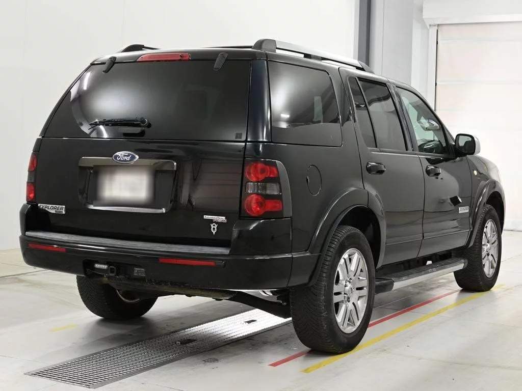 Ford Explorer  с аукциона в Японии