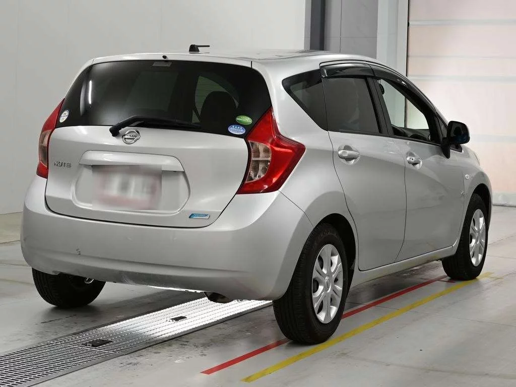 Nissan Note  с аукциона в Японии