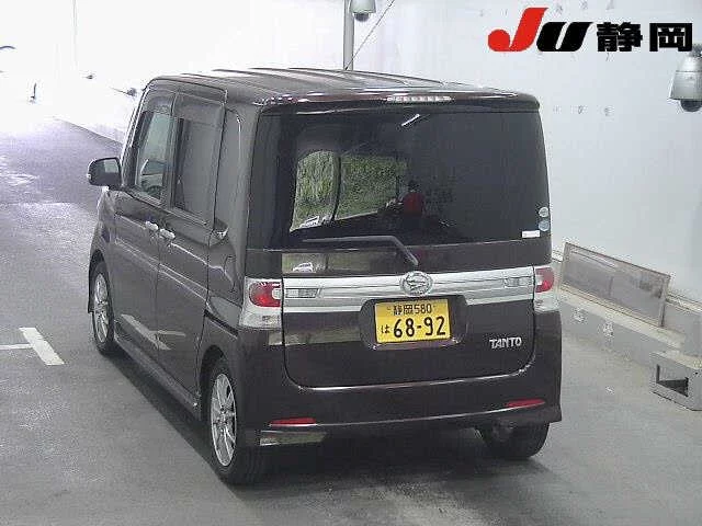Daihatsu Tanto  с аукциона в Японии