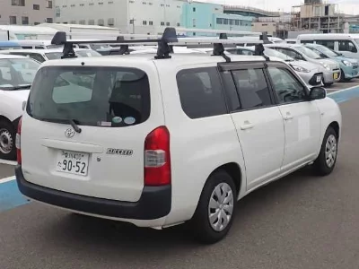 Toyota SUCCEED VAN