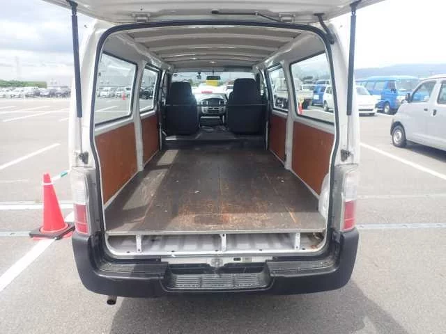 Nissan Caravan  с аукциона в Японии
