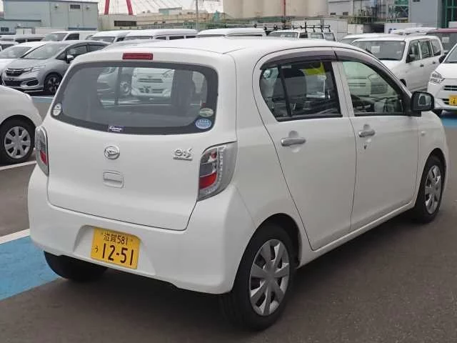 Daihatsu Mira e:S  с аукциона в Японии