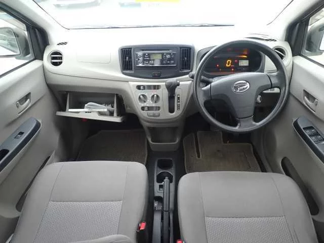 Daihatsu Mira e:S  с аукциона в Японии