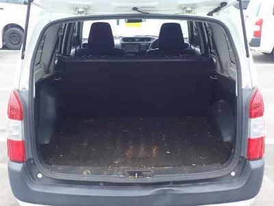 Toyota SUCCEED VAN