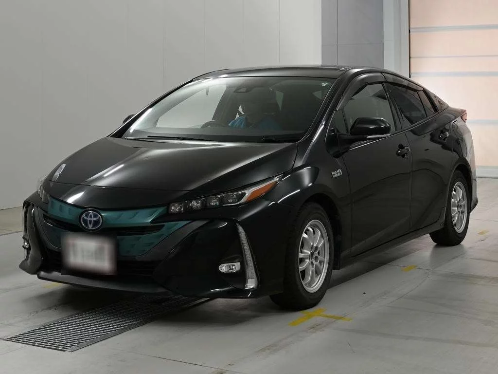 Toyota Prius PHV 2017