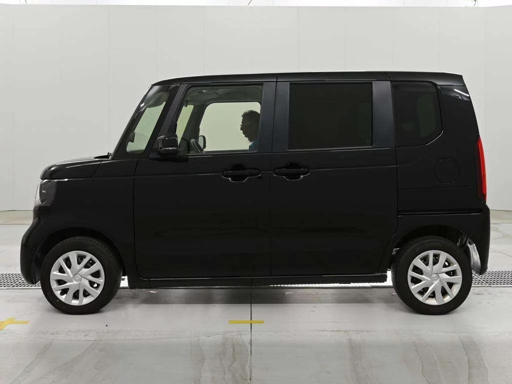 Honda N-Box  с аукциона в Японии
