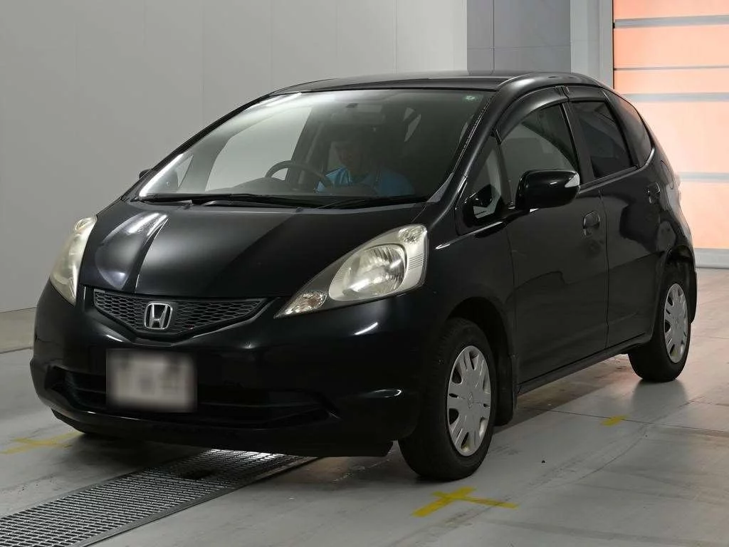 Honda Fit  с аукциона в Японии