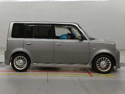 TOYOTA BB
