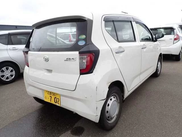 Daihatsu Mira e:S  с аукциона в Японии