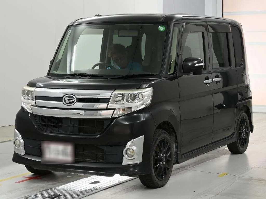 Daihatsu Tanto  с аукциона в Японии
