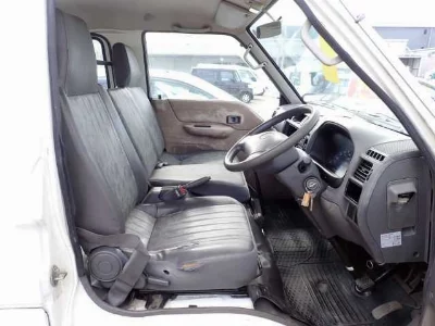 MAZDA BONGO VAN