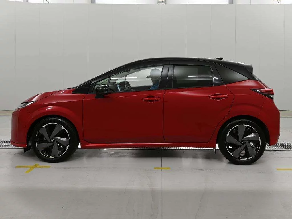 Nissan Aura  с аукциона в Японии