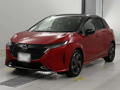 Nissan Aura