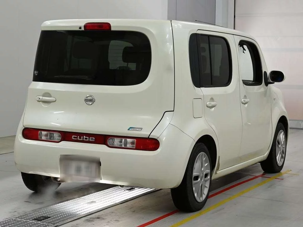 Nissan Cube  с аукциона в Японии