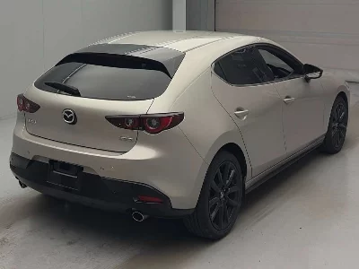 MAZDA MAZDA3 FASTBACK