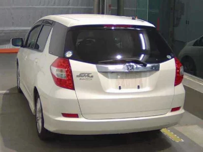 HONDA FIT SHUTTLE