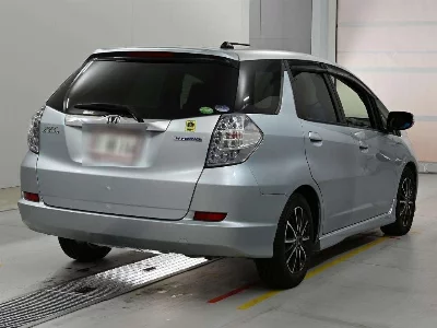 Honda FIT SHUTTLE HYBRID