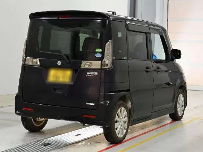 Suzuki Spacia Custom