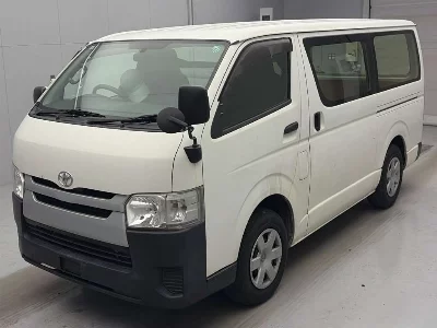 TOYOTA REGIUS VAN
